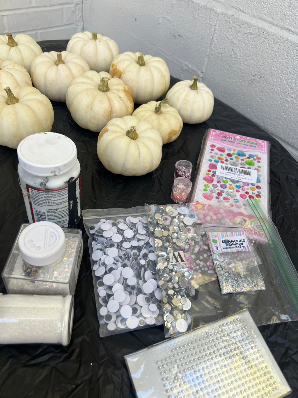Paint Your Noodz: Blood Moon 10/24